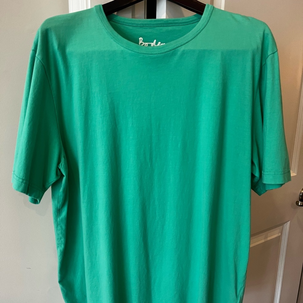 Boden Men's Green T-Shirt